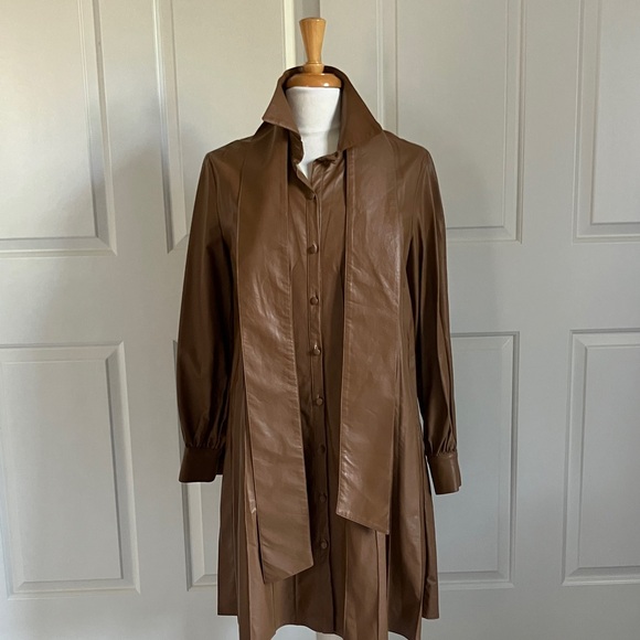 Chic Long Sleeve Belted Dress in Brown - Picture 3 of 7